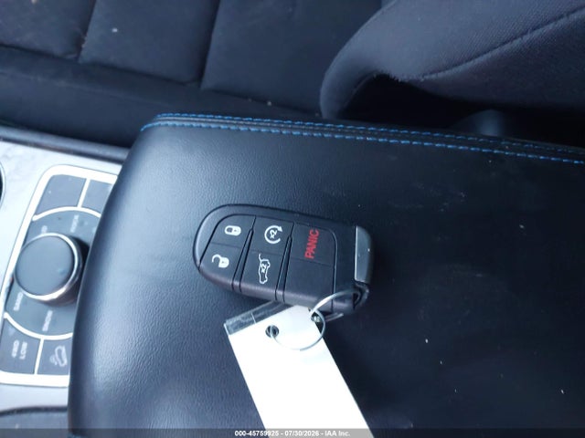 45759925 :رقم المزاد ، 1C4RJFAG6KC619822 vin ، 2019 Jeep Grand Cherokee Upland 4x4 مزاد بيع