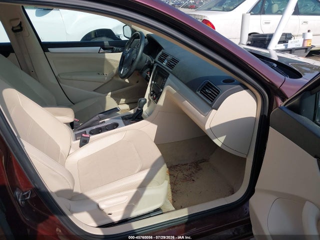 2013 Volkswagen Passat 2.5l Se მანქანა იყიდება აუქციონზე, vin: 1VWBP7A37DC123589, აუქციონის ნომერი: 45760056