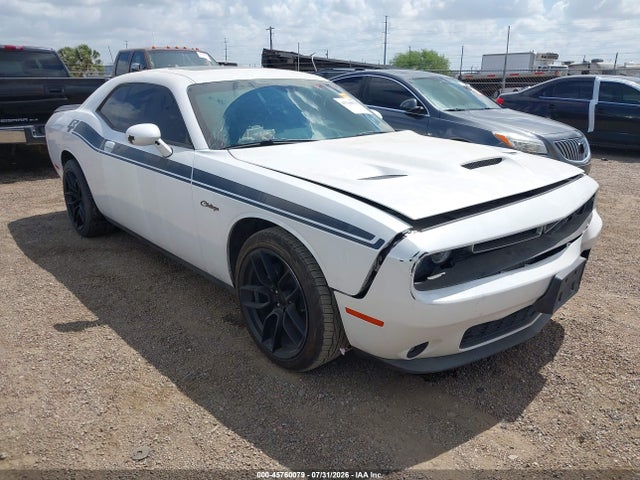 45760079 :رقم المزاد ، 2C3CDZBT4FH709570 vin ، 2015 Dodge Challenger R/t Plus مزاد بيع