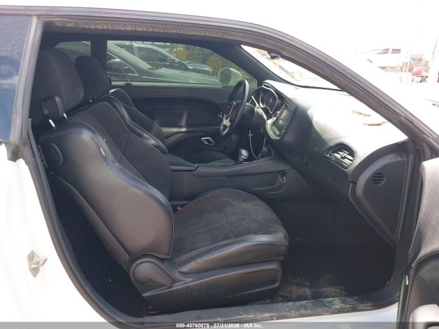 45760079 :رقم المزاد ، 2C3CDZBT4FH709570 vin ، 2015 Dodge Challenger R/t Plus مزاد بيع