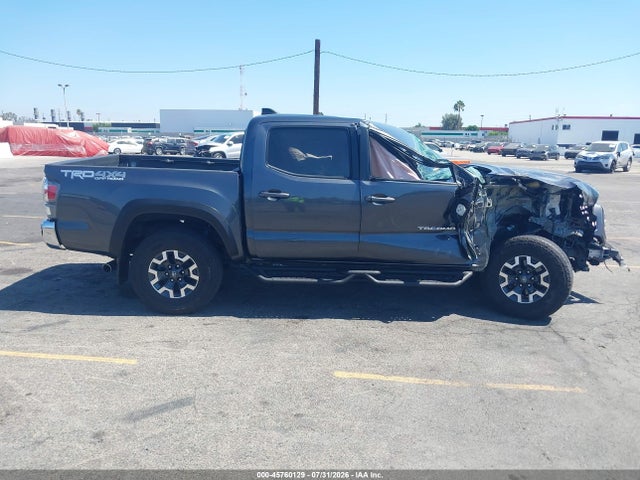 3TMCZ5AN8PM620144 Toyota Tacoma Trd Off Road