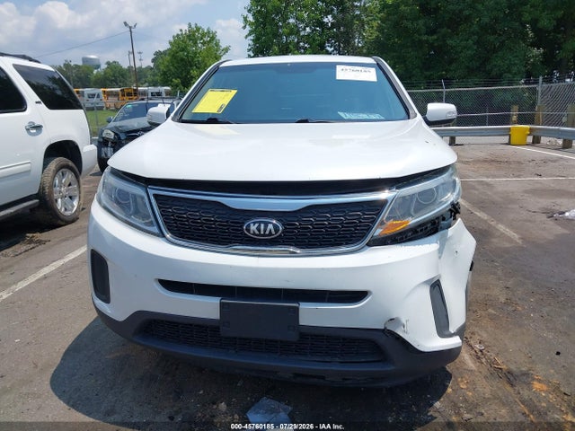 Продажа на аукционе авто 2015 Kia Sorento Lx, vin: 5XYKT3A61FG591110, номер лота: 45760185