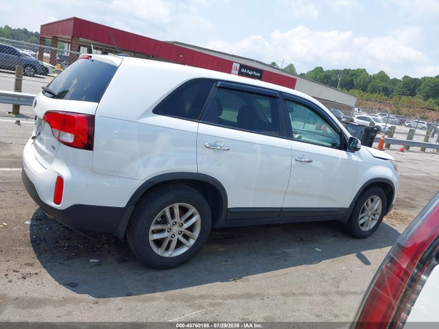 Продажа на аукционе авто 2015 Kia Sorento Lx, vin: 5XYKT3A61FG591110, номер лота: 45760185