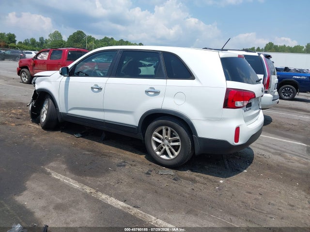 Продажа на аукционе авто 2015 Kia Sorento Lx, vin: 5XYKT3A61FG591110, номер лота: 45760185