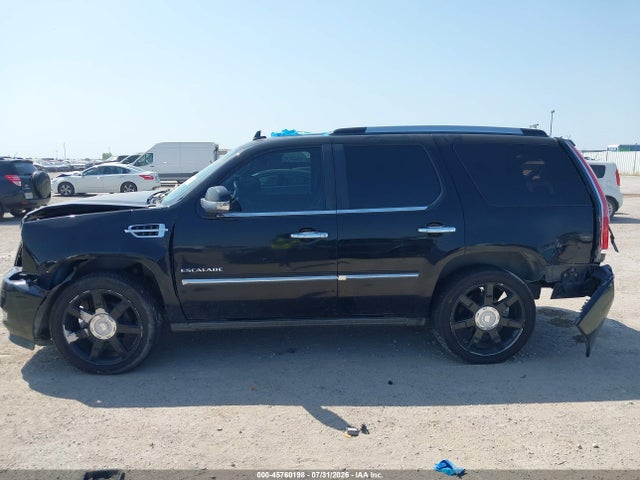 Продажа на аукционе авто 2011 Cadillac Escalade Premium, vin: 1GYS3CEF7BR289238, номер лота: 45760198