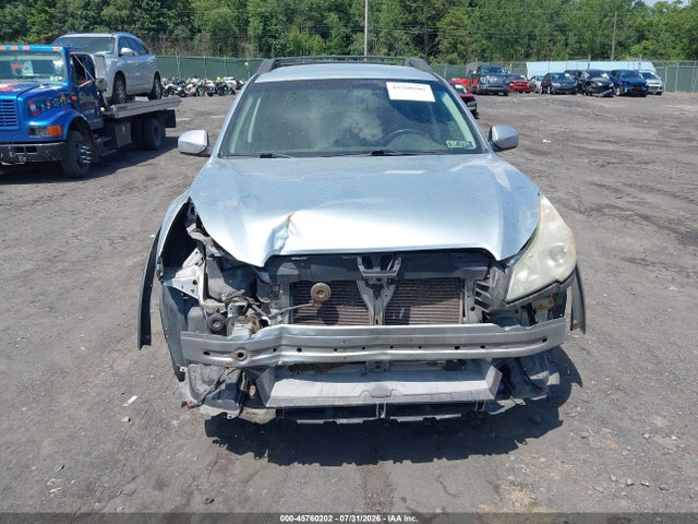 Auction sale of the 2013 Subaru Outback 2.5i Premium, vin: 4S4BRBCCXD3249132, lot number: 45760202