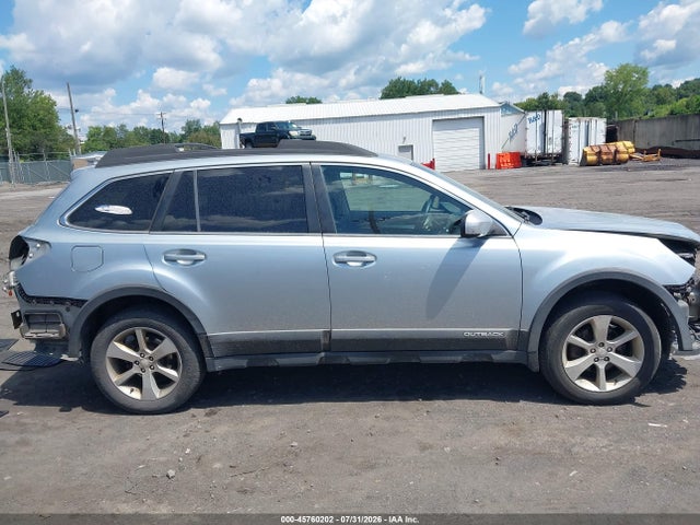 Auction sale of the 2013 Subaru Outback 2.5i Premium, vin: 4S4BRBCCXD3249132, lot number: 45760202