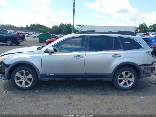 Auction sale of the 2013 Subaru Outback 2.5i Premium, vin: 4S4BRBCCXD3249132, lot number: 45760202