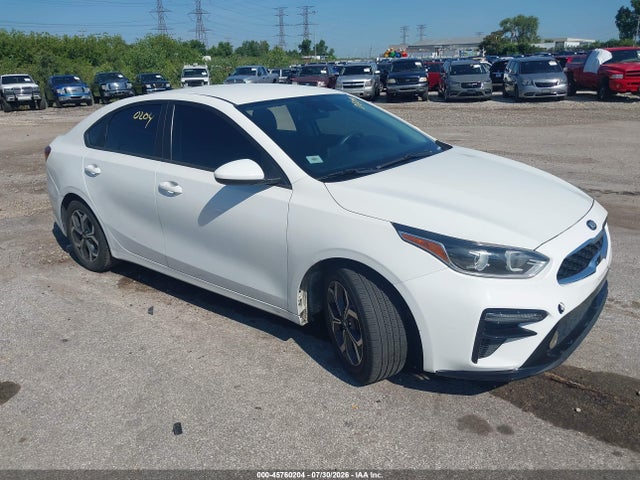 2020 Kia Forte Lxs მანქანა იყიდება აუქციონზე, vin: 3KPF24AD1LE212480, აუქციონის ნომერი: 45760204