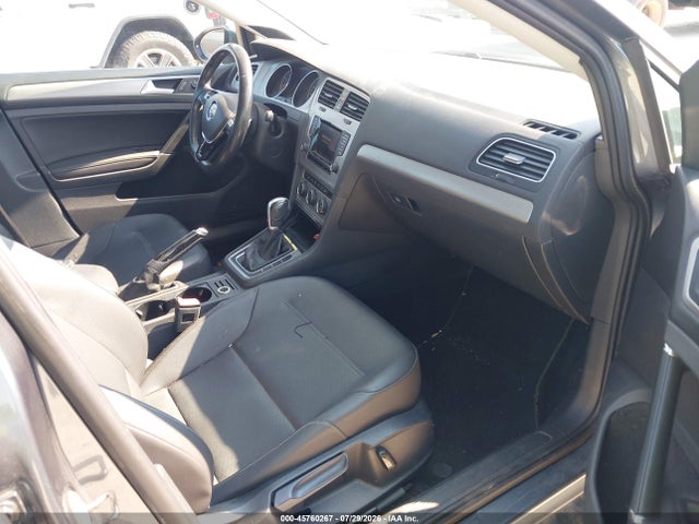 2015 Volkswagen Golf Sportwagen Tsi Se 4-door მანქანა იყიდება აუქციონზე, vin: 3VWC17AU9FM513819, აუქციონის ნომერი: 45760267