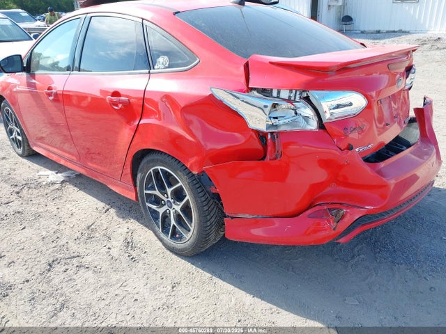 Продаж на аукціоні авто 2015 Ford Focus Se, vin: 1FADP3F26FL322632, номер лоту: 45760289