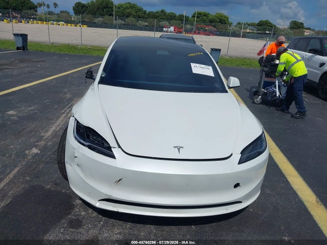 45760296 :رقم المزاد ، 5YJ3E1EA0RF795121 vin ، 2024 Tesla Model 3 مزاد بيع