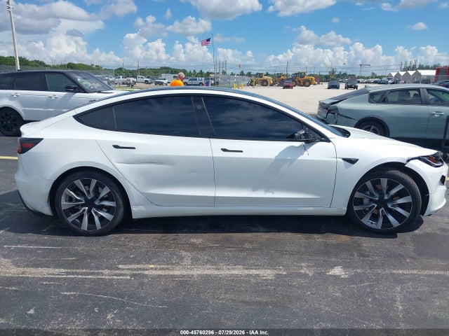 45760296 :رقم المزاد ، 5YJ3E1EA0RF795121 vin ، 2024 Tesla Model 3 مزاد بيع