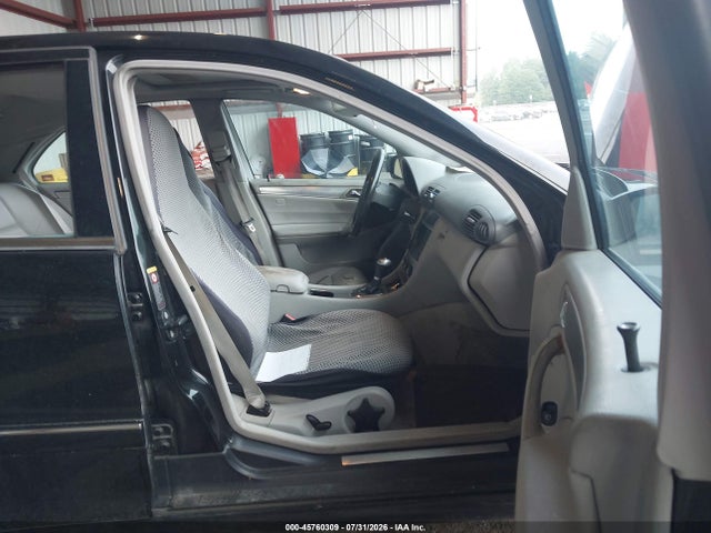 Продажа на аукционе авто 2005 Mercedes-benz C 230 Kompressor Sport, vin: WDBRF40J35F711622, номер лота: 45760309