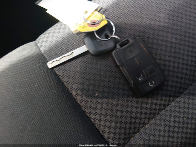 Продажа на аукционе авто 2017 Chevrolet Silverado 1500 Lt, vin: 3GCUKRECXHG225732, номер лота: 45760319