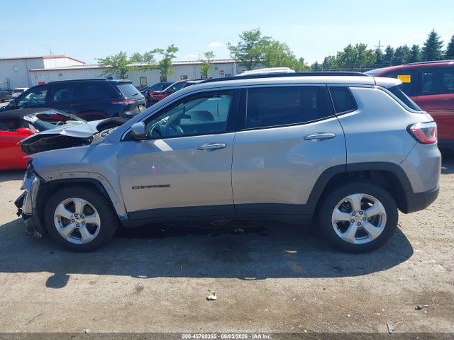45760355 :رقم المزاد ، 3C4NJCBBXKT844328 vin ، 2019 Jeep Compass Latitude Fwd مزاد بيع