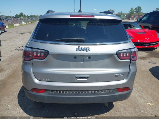45760355 :رقم المزاد ، 3C4NJCBBXKT844328 vin ، 2019 Jeep Compass Latitude Fwd مزاد بيع