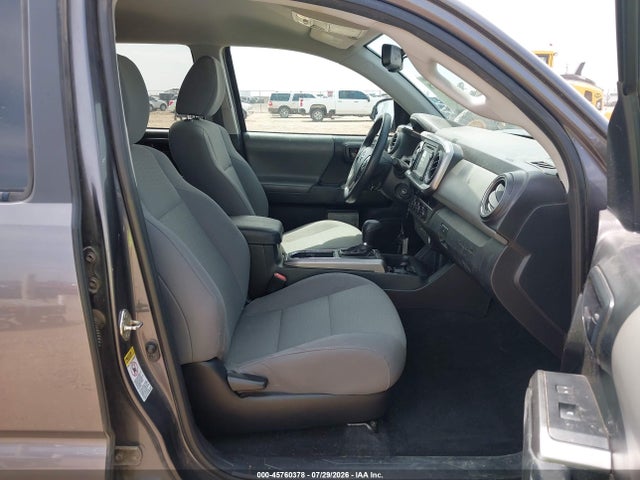Aukcja sprzedaży 2017 Toyota Tacoma Sr5 V6, vin: 5TFAZ5CN5HX036848, numer aukcji: 45760378