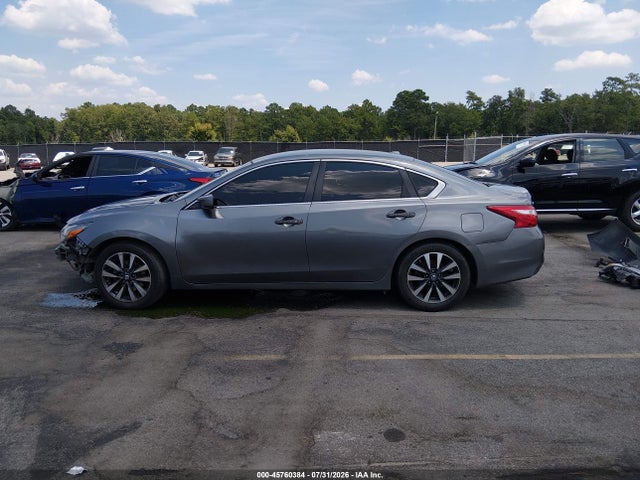 45760384 :رقم المزاد ، 1N4AL3AP7HC257813 vin ، 2017 Nissan Altima 2.5 Sv مزاد بيع