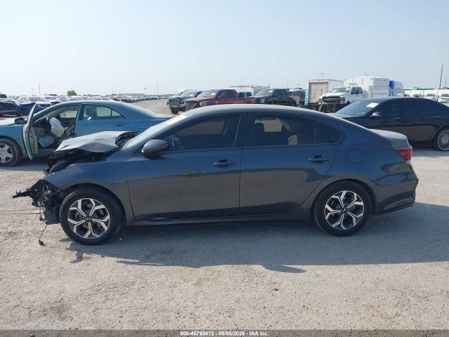45760412 :رقم المزاد ، 3KPF24AD9LE153517 vin ، 2020 Kia Forte Lxs مزاد بيع