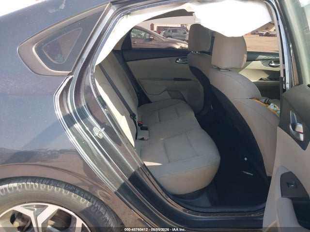 45760412 :رقم المزاد ، 3KPF24AD9LE153517 vin ، 2020 Kia Forte Lxs مزاد بيع