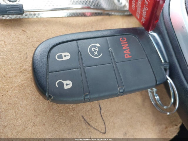2022 Jeep Compass Latitude Lux 4x4 მანქანა იყიდება აუქციონზე, vin: 3C4NJDFB5NT135908, აუქციონის ნომერი: 45760465