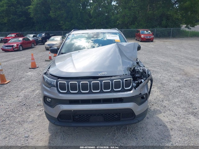 2022 Jeep Compass Latitude Lux 4x4 მანქანა იყიდება აუქციონზე, vin: 3C4NJDFB5NT135908, აუქციონის ნომერი: 45760465