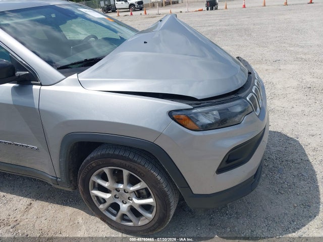2022 Jeep Compass Latitude Lux 4x4 მანქანა იყიდება აუქციონზე, vin: 3C4NJDFB5NT135908, აუქციონის ნომერი: 45760465