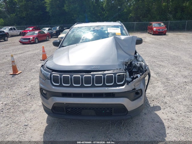 2022 Jeep Compass Latitude Lux 4x4 მანქანა იყიდება აუქციონზე, vin: 3C4NJDFB5NT135908, აუქციონის ნომერი: 45760465