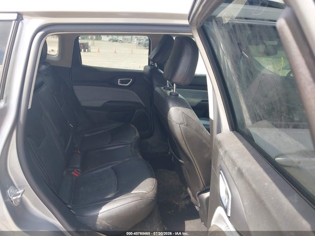 2022 Jeep Compass Latitude Lux 4x4 მანქანა იყიდება აუქციონზე, vin: 3C4NJDFB5NT135908, აუქციონის ნომერი: 45760465