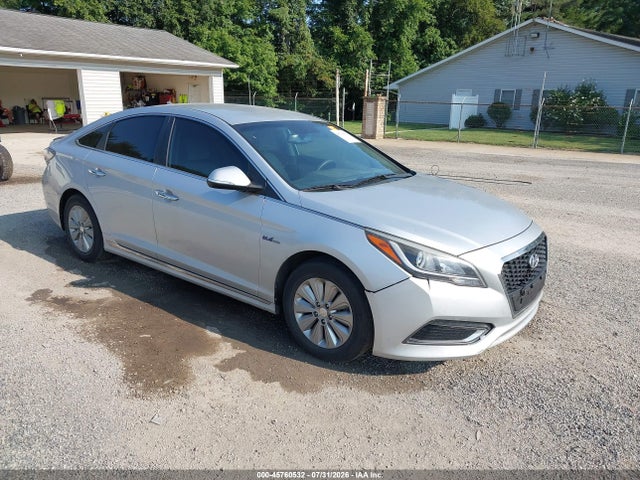 Auction sale of the 2016 Hyundai Sonata Hybrid Se, vin: KMHE24L1XGA035382, lot number: 45760532