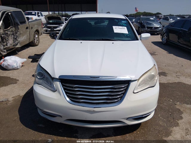 45760609 :رقم المزاد ، 1C3CCBAB8CN191954 vin ، 2012 Chrysler 200 Lx مزاد بيع