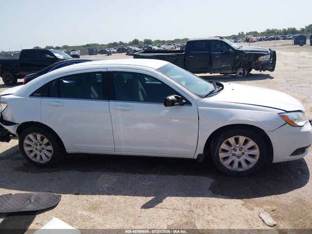 45760609 :رقم المزاد ، 1C3CCBAB8CN191954 vin ، 2012 Chrysler 200 Lx مزاد بيع