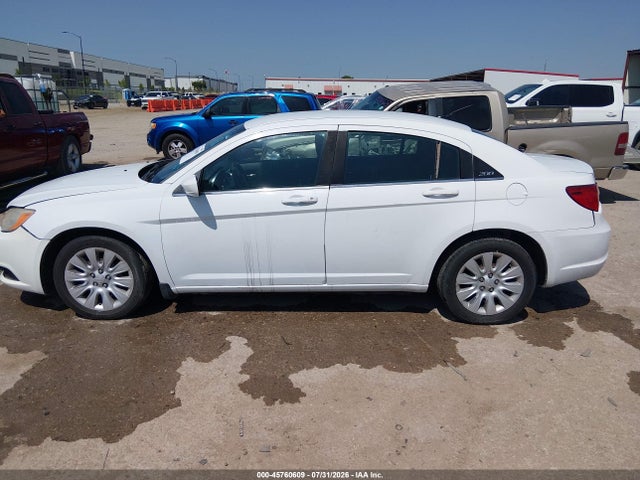 45760609 :رقم المزاد ، 1C3CCBAB8CN191954 vin ، 2012 Chrysler 200 Lx مزاد بيع