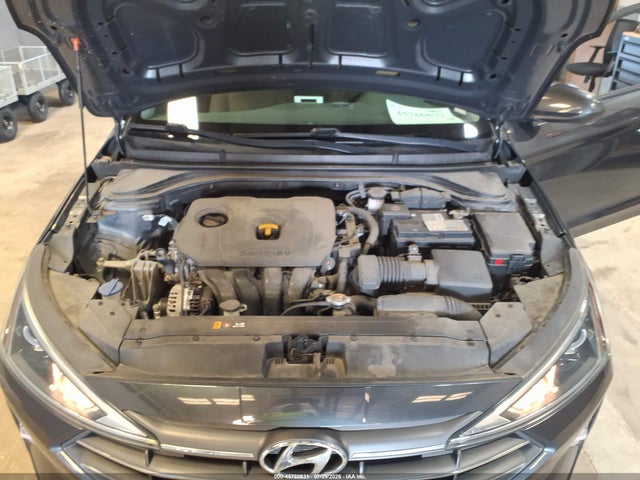 2020 Hyundai Elantra Se მანქანა იყიდება აუქციონზე, vin: 5NPD74LF0LH613988, აუქციონის ნომერი: 45760631