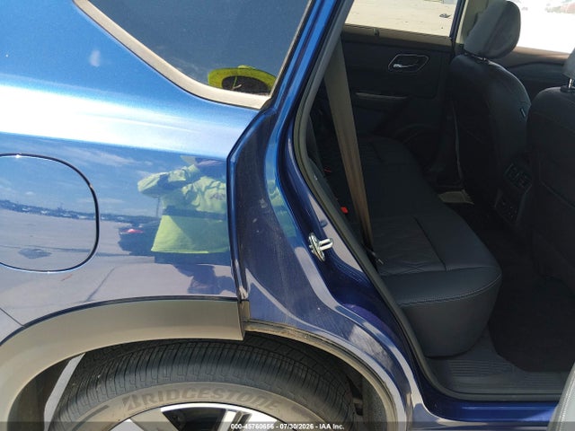 JN8BT3DDXNW270165 Nissan Rogue Platinum Intelligent Awd