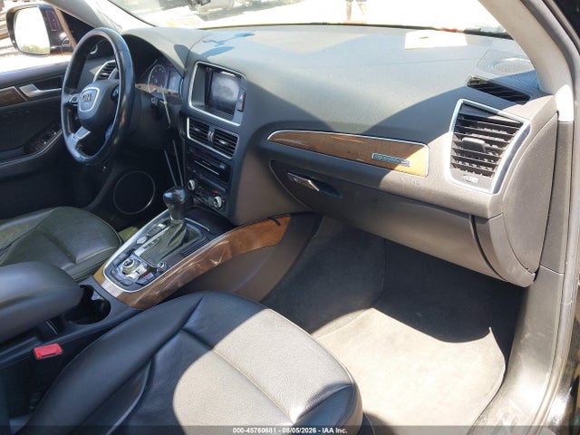 Продажа на аукционе авто 2017 Audi Q5 2.0t Premium, vin: WA1L2AFP9HA011807, номер лота: 45760681