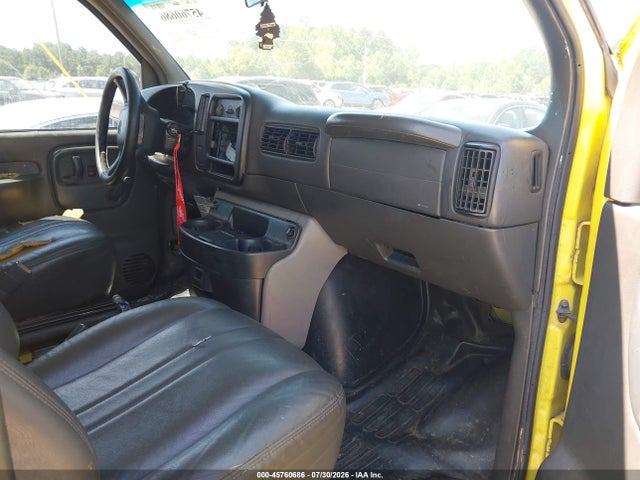Продажа на аукционе авто 2002 Chevrolet Express Cargo Van, vin: 1GCHG39R521184043, номер лота: 45760686