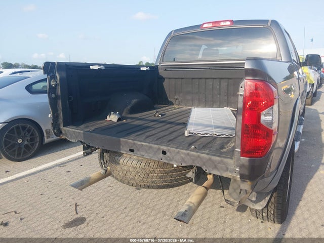 5TFFY5F17FX175667 Toyota Tundra Limited 5.7l V8