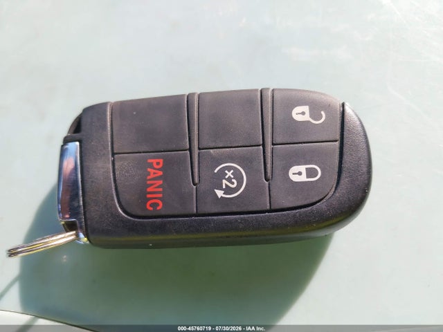 45760719 :رقم المزاد ، 3C4NJDBN4ST570897 vin ، 2025 Jeep Compass Latitude 4x4 مزاد بيع