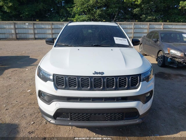 45760719 :رقم المزاد ، 3C4NJDBN4ST570897 vin ، 2025 Jeep Compass Latitude 4x4 مزاد بيع