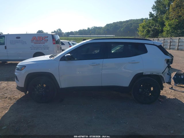 45760719 :رقم المزاد ، 3C4NJDBN4ST570897 vin ، 2025 Jeep Compass Latitude 4x4 مزاد بيع