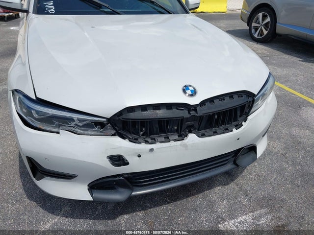 2022 Bmw 330i მანქანა იყიდება აუქციონზე, vin: 3MW5R1J04N8C31493, აუქციონის ნომერი: 45760878