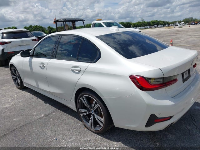 2022 Bmw 330i მანქანა იყიდება აუქციონზე, vin: 3MW5R1J04N8C31493, აუქციონის ნომერი: 45760878