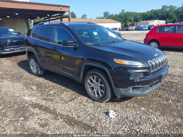 2016 Jeep Cherokee Latitude მანქანა იყიდება აუქციონზე, vin: 1C4PJMCS2GW268135, აუქციონის ნომერი: 45760913