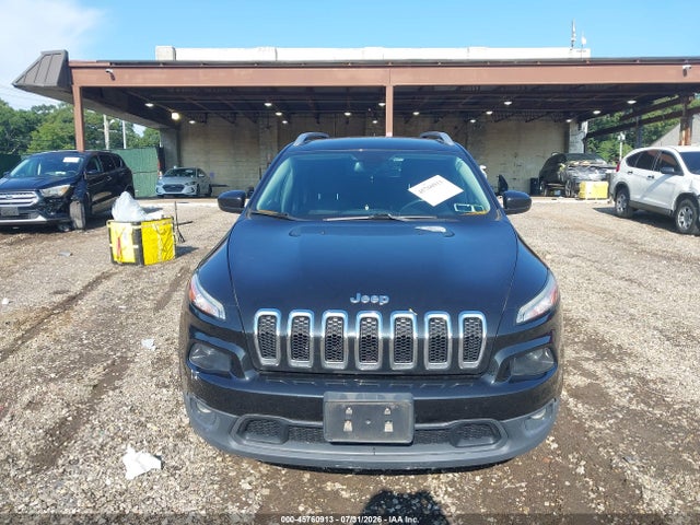 2016 Jeep Cherokee Latitude მანქანა იყიდება აუქციონზე, vin: 1C4PJMCS2GW268135, აუქციონის ნომერი: 45760913
