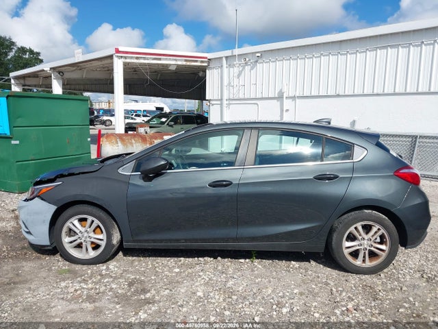 45760958 :رقم المزاد ، 3G1BE6SMXJS643018 vin ، 2018 Chevrolet Cruze Lt Auto مزاد بيع