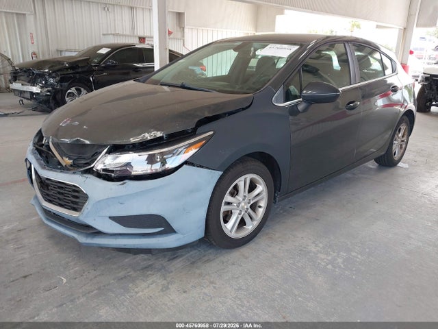 45760958 :رقم المزاد ، 3G1BE6SMXJS643018 vin ، 2018 Chevrolet Cruze Lt Auto مزاد بيع