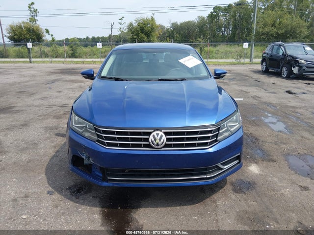 2017 Volkswagen Passat 1.8t S მანქანა იყიდება აუქციონზე, vin: 1VWAT7A3XHC041014, აუქციონის ნომერი: 45760966