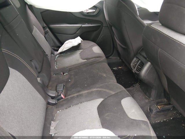 Auction sale of the 2015 Jeep Cherokee Sport, vin: 1C4PJLAB0FW671476, lot number: 45760982